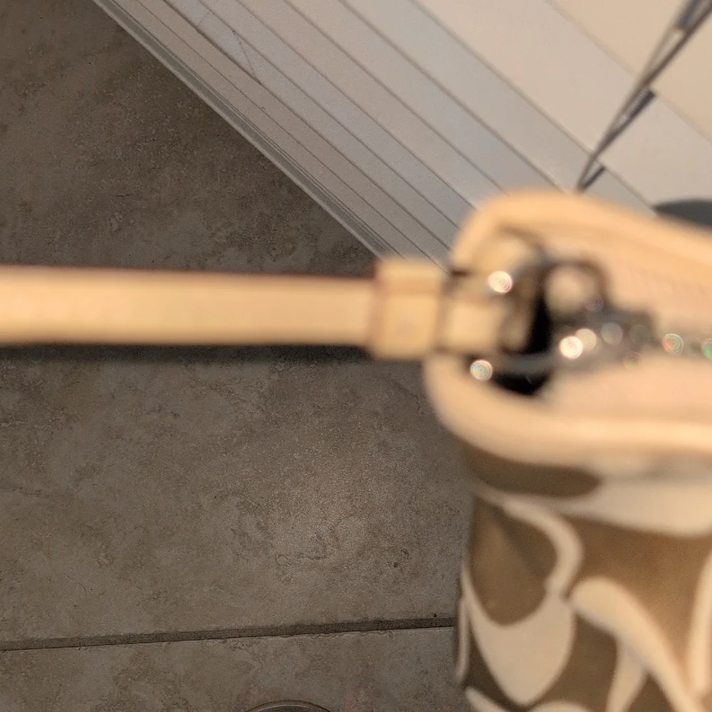 2009 Coach  Kristen Tan Signature C Shoulder Bag 13129 - Picture 7 of 16